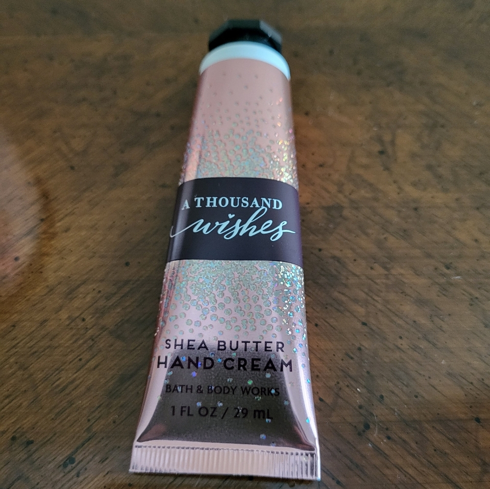 Bath & Body Works A Thousand Wishes Bundle - Picture 5 of 6